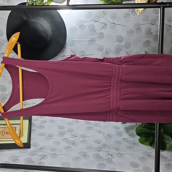Nike Dri-FIT Plum Sleeveless Training Jumpsuit - Picture 9 of 12